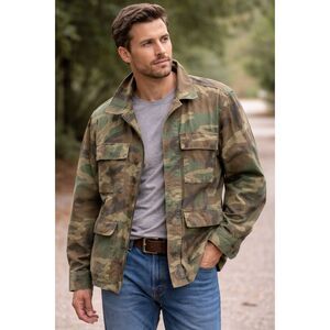 Vintage US Army Woodland Camo Field Jacket Medium Regular Military Utility Coat